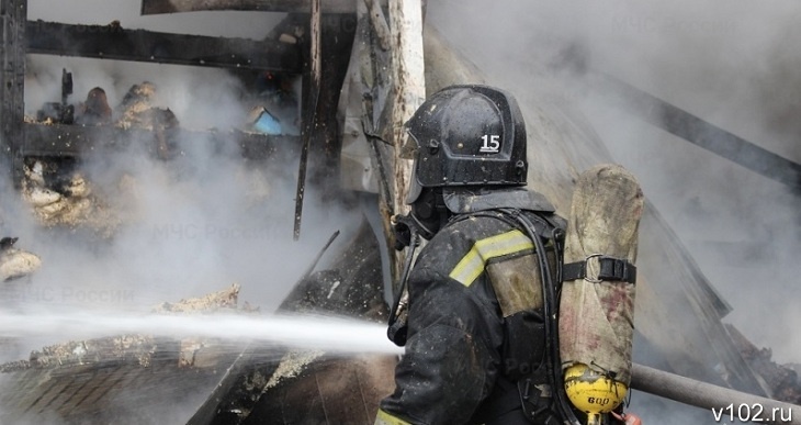 В Волгоградской области частный дом сгорел вместе с хозяином
