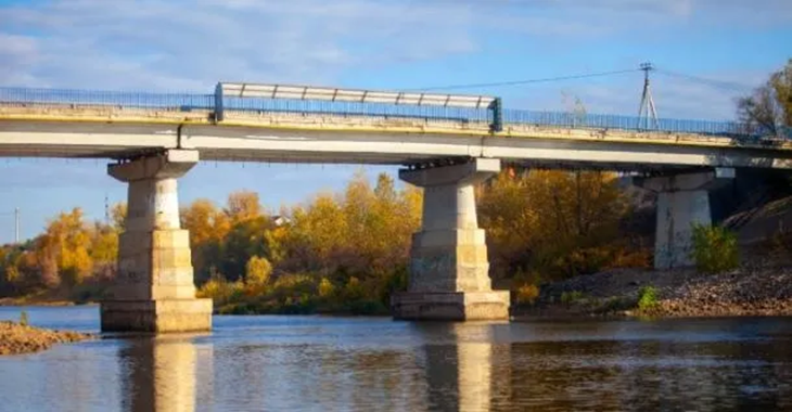 Пробок не избежать: в Волжском популярный у дачников мост закроют на все лето