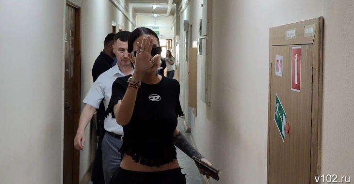 «Я тебя убью!»: в Волгограде отложили суд по душившей дочь Ахметовой-Мсхаладзе