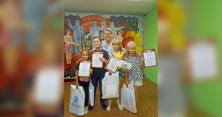 Детфонд 1 июня вручил подарки юным жителям Волгоградской области