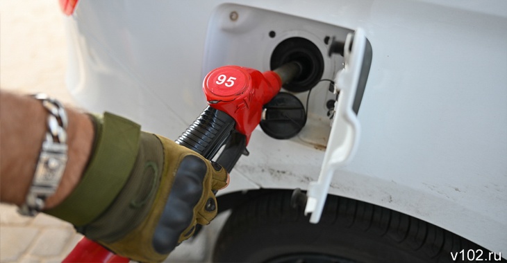 В Волгограде «оттаяли» цены на все марки бензина и дизтопливо