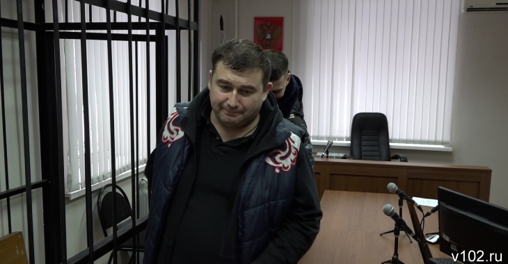 Осужденный в Волгограде за аферу со свалками Михаил Калонкин уехал на СВО