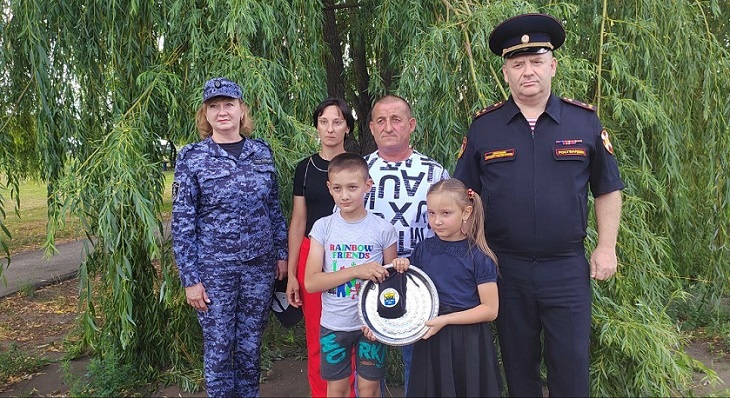 Кисет с землей из Осташкова передали родным фронтовика из Волгоградской области