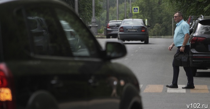 Дороги на центральных улицах Волгограда закрывают для транспорта на три дня