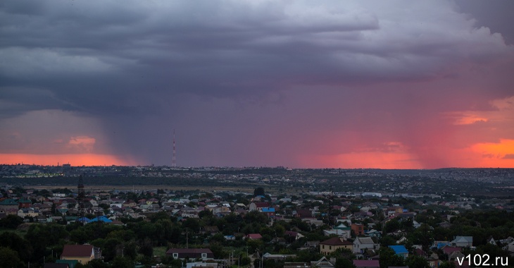 В Волгоградской области ввели два уровня погодной опасности