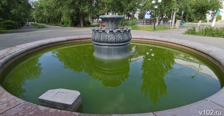 В Волгограде зацвел отреставрированный за 15 миллионов фонтан