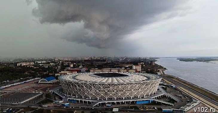 МЧС экстренно предупредило о ливнях и урагане в Волгоградской области