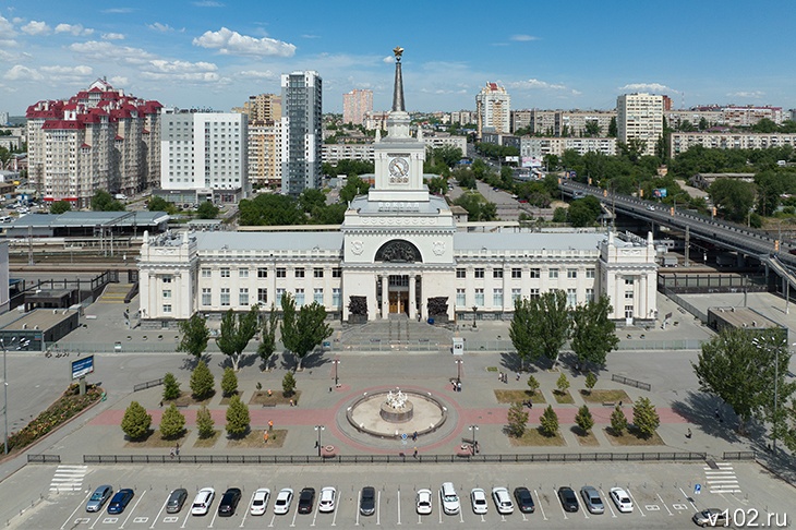 Волгоградцев поставили на счётчик: почему горожане получают штрафы за парковку в 30 тыс. рублей