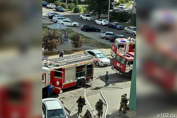 Нахимичили: в Волжском в подвале дома после хлопка вспыхнул пожар