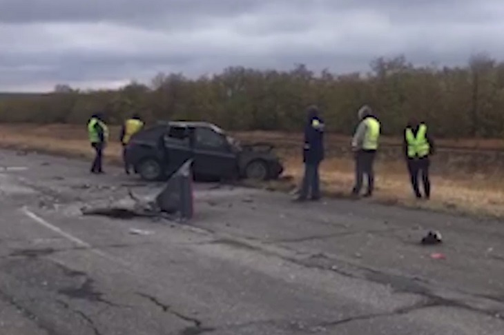 В Волгоградской области в ДТП с КАМАЗом погиб человек