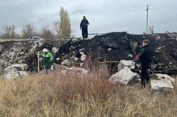 Жители пожаловались на мусорный беспредел в Новоаннинском