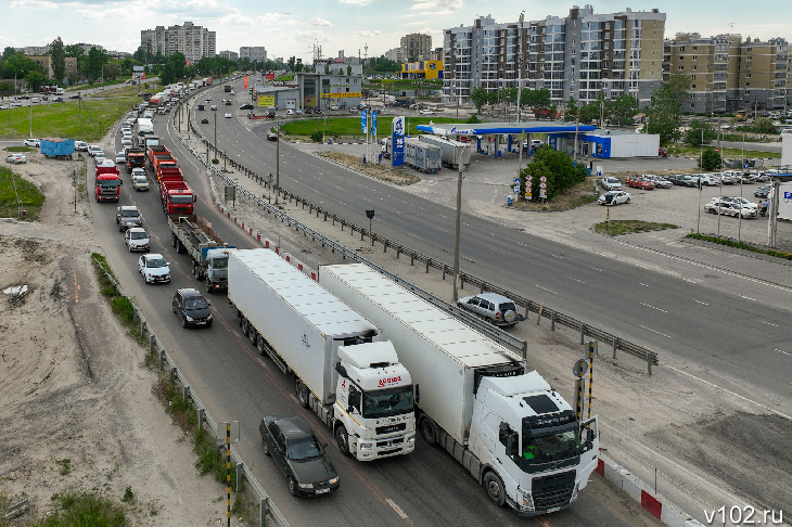 В Волгограде ищут водителей на зарплату 250 тысяч рублей