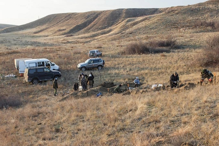 В районе Волгоградской области ищут останки пилотов бомбардировщика