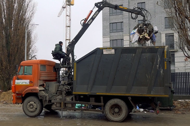 В Волгограде ликвидировали несанкционированную свалку в Дзержинском районе