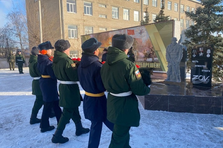 В военной части под Волгоградом открыли мемориал участникам СВО