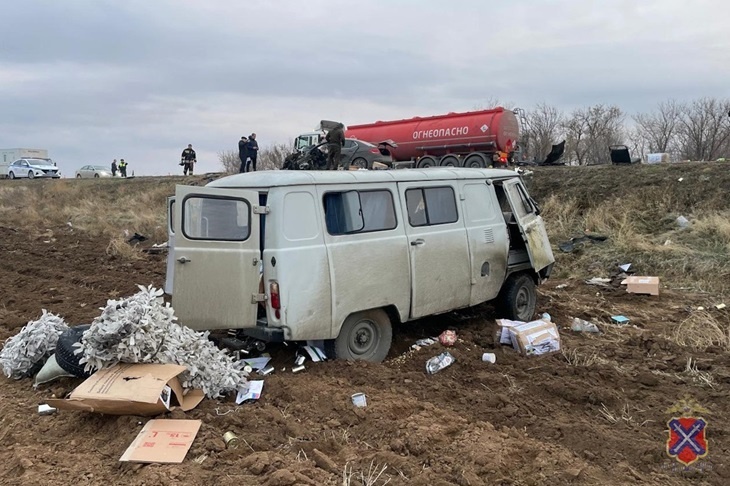 «Везли гумпомощь на СВО»: в Волгоградской области ищут очевидцев смертельного ДТП на пути к Луганску