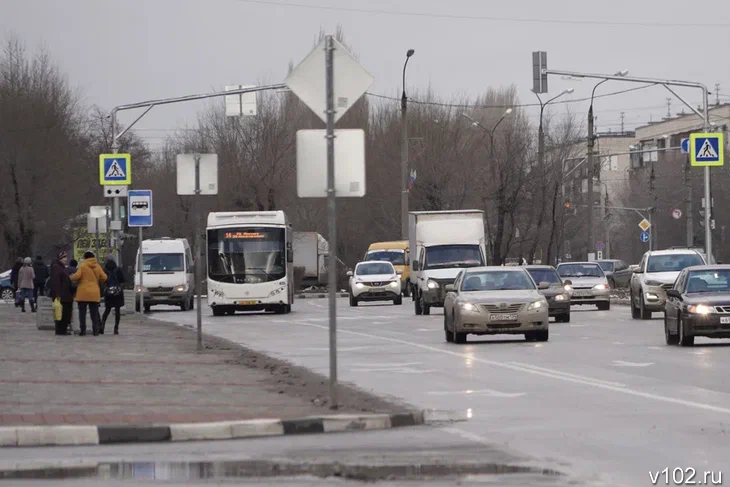 В Волжском пустят дополнительный транспорт в ночь на Рождество