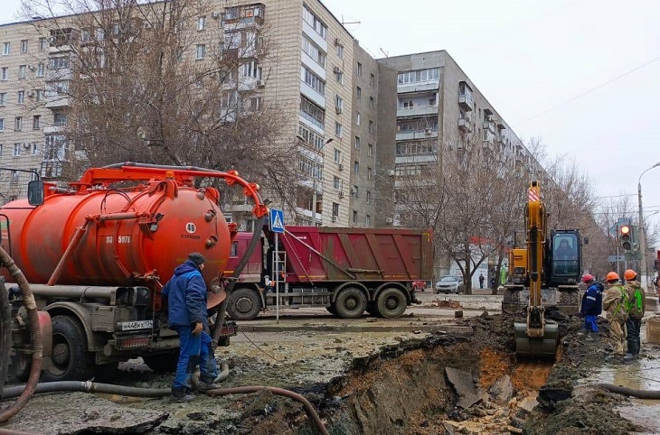 Водовод на улице Штеменко в Волгограде готовят к замене