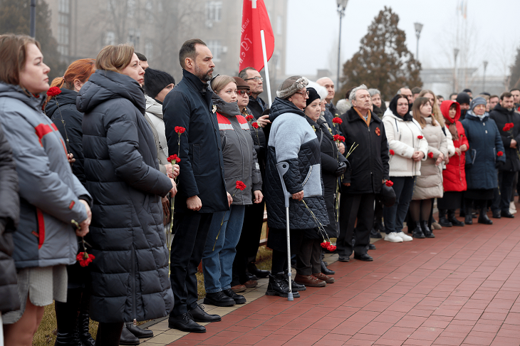 В Волгограде почтили память героев Сталинградской битвы