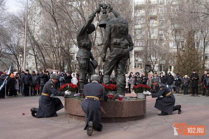 В Волгограде воины-«афганцы» почтили память товарищей: фоторепортаж  ИА «Высота 102»