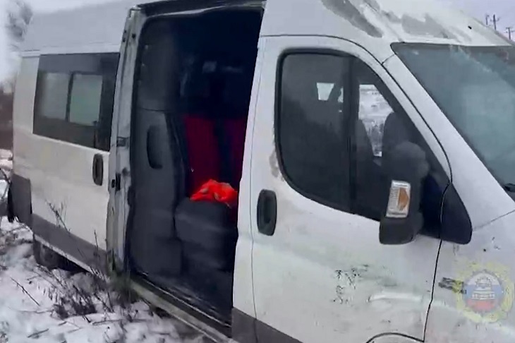 Пассажир погиб в перевернувшемся Fiat Ducato в Волгоградской области