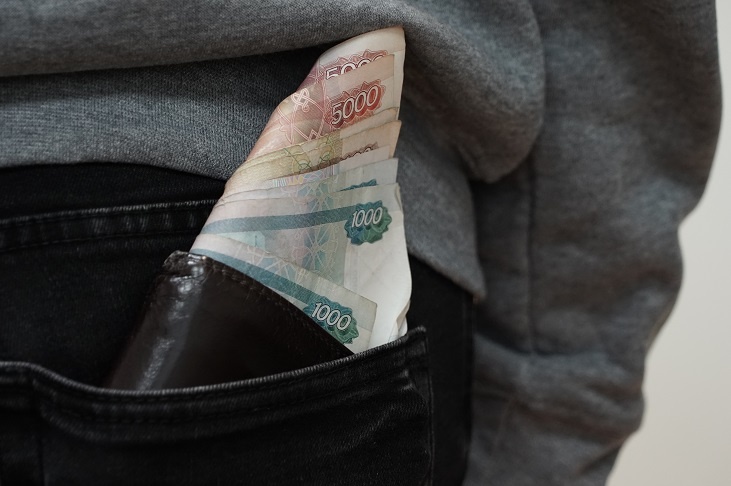 Сколько карманных денег берут россияне в Сочи, посчитали эксперты