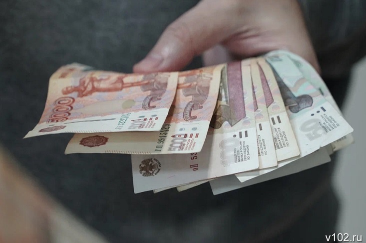Спасавшийся от кредита волгоградец взял 2 млн в кредит и отдал мошенникам