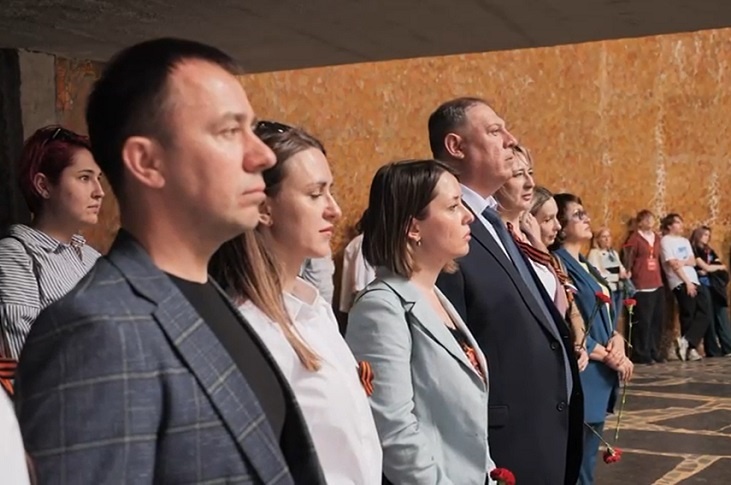 «Пример для всех нас»: врачи больницы №22 на Мамаевом кургане записали видео ветеранам