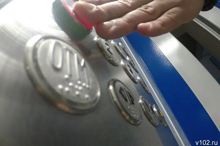 Проверка после удара током годовалой девочки в лифте началась в Волгограде
