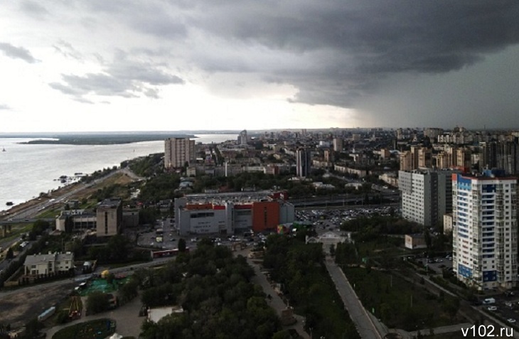 Дожди и грозы прогнозируют в Волгоградской области в День Победы