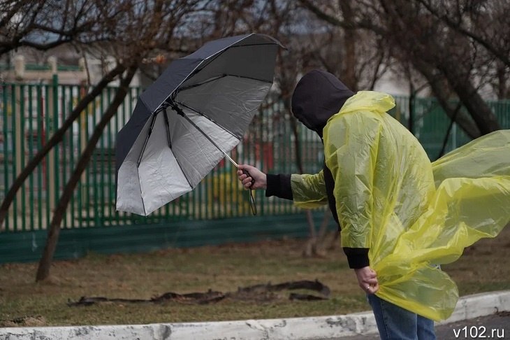 В МЧС предупредили волгоградцев о граде и сильном ветре 9 мая