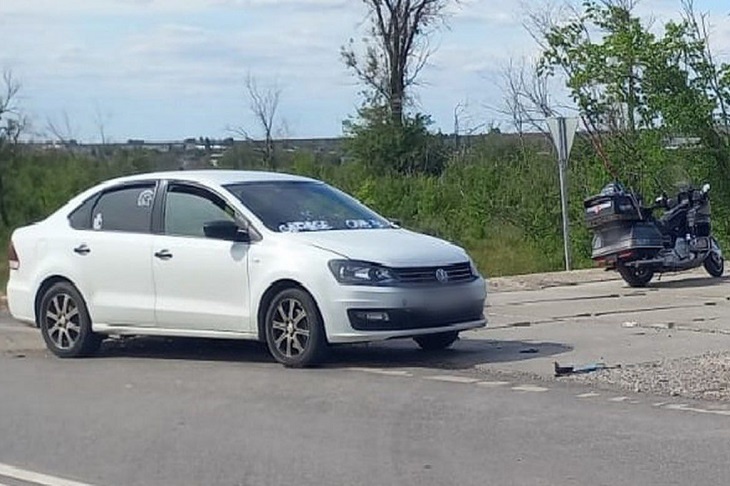 Под Волгоградом байкер с пассажиркой пострадали в ДТП