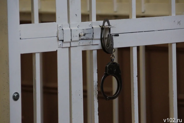 Волгоградка попыталась оспорить срок за кражу золотых зубов пенсионерки