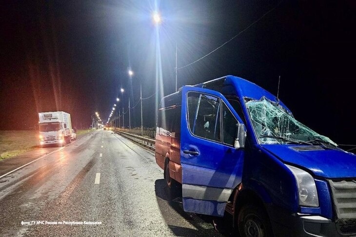 Семь пассажиров автобуса из Астрахани в Волгоград погибли в ДТП в Калмыкии
