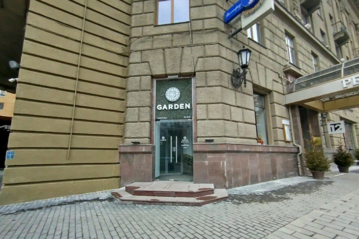 В центре Волгограда продают бар за 3,3 миллиона рублей