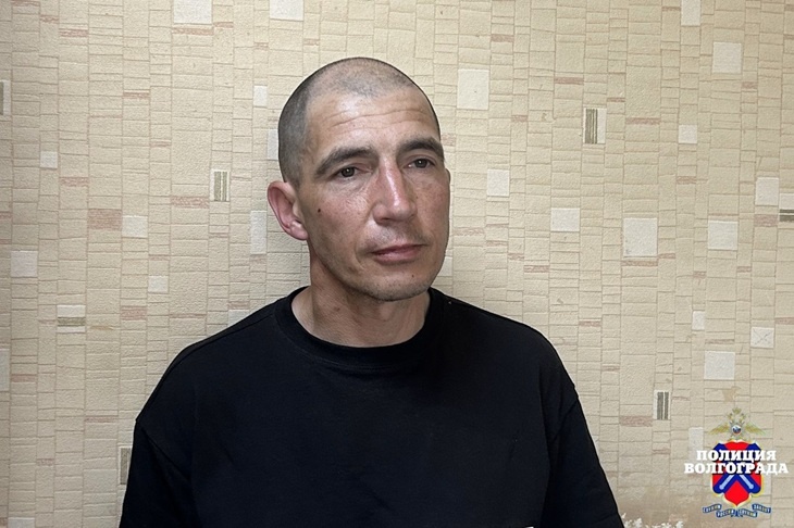 В Волгограде рецидивист на улице сорвал золотую цепь с медсестры