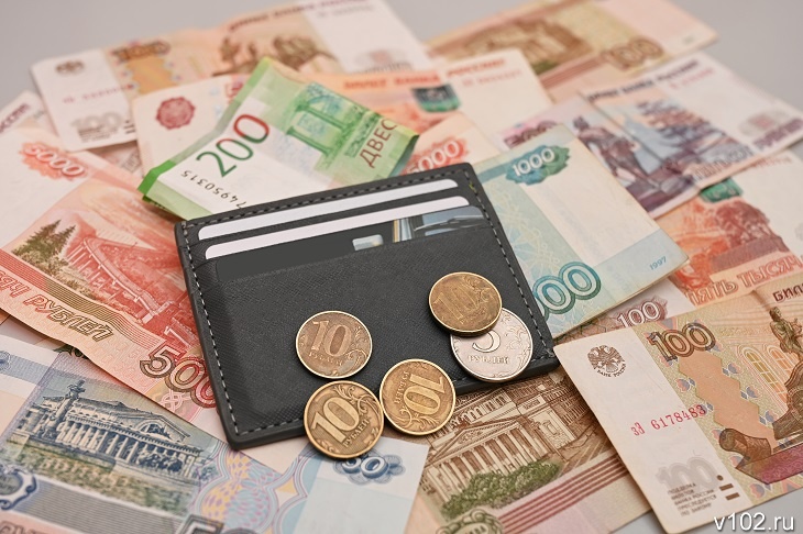 В России зарплаты бюджетников проиндексируют на 7,6%