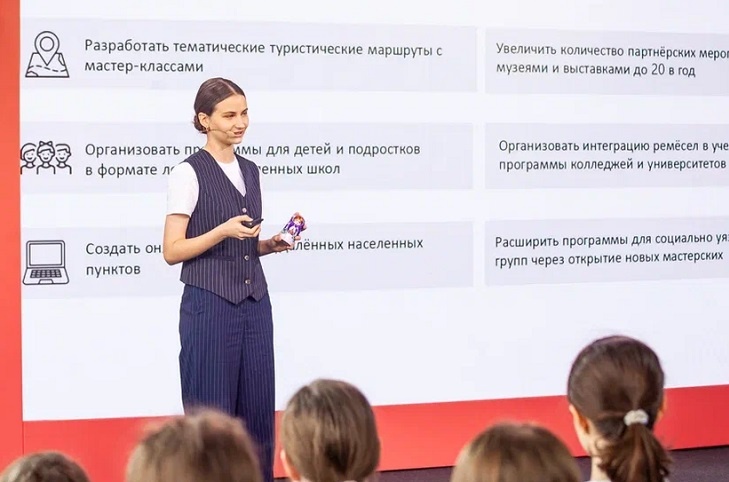 Лицеистка из Волгограда предложила Дмитрию Чернышенко учредить фестиваль ремесел