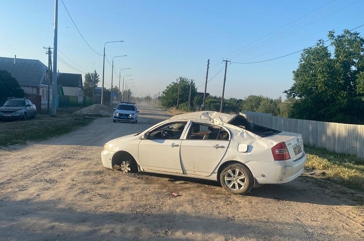 Дама за рулем изуродовала Lifan и покалечила пассажира под Волгоградом