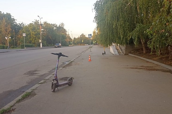 Шел, никого не трогал: в Волгограде дети на электросамокате отправили в больницу пешехода