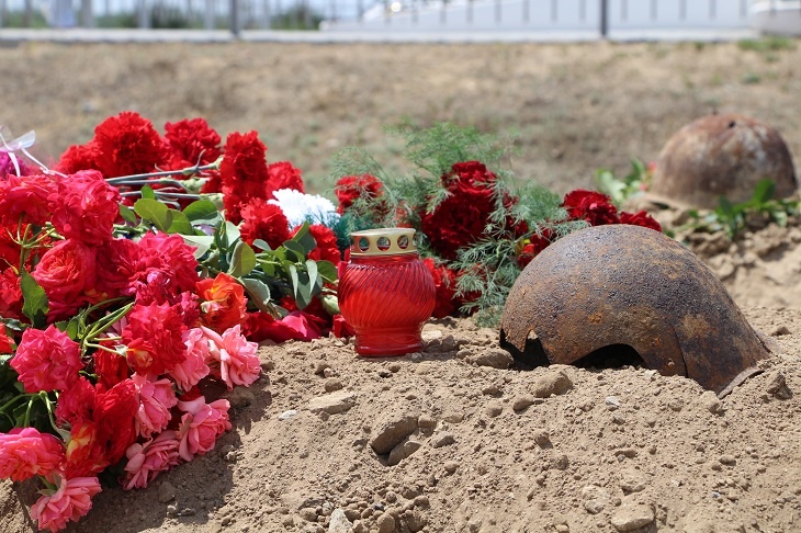 Под Волгоградом сотрудники УФСБ предали земле останки 12  защитников Сталинграда