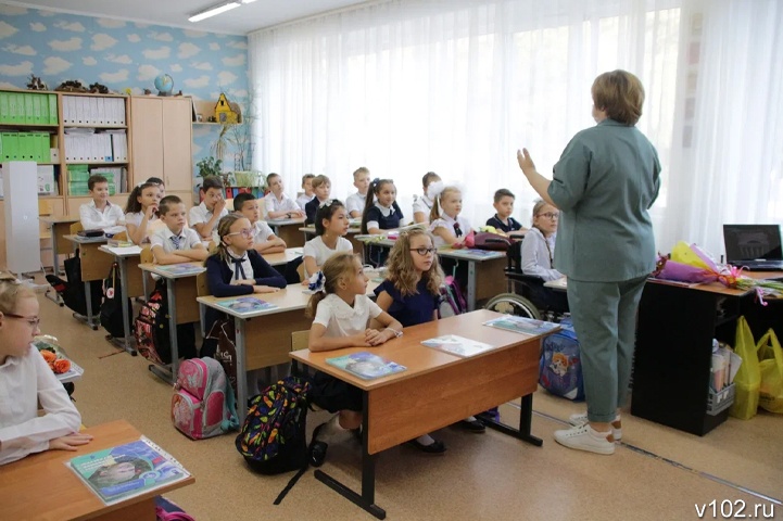 КСП недосчиталось в волгоградских школах и детсадах 540 педагогов