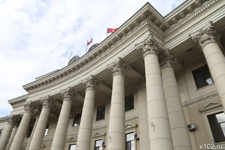 Волгоградские депутаты потратят 1,2 млн рублей на покупку эксклюзивных календарей