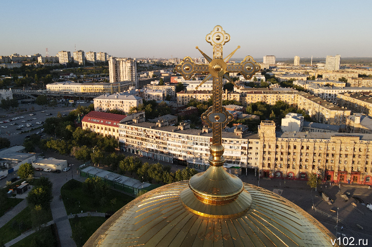 Ночью в Волгоград доставят ковчег с мощами святителя Тихона
