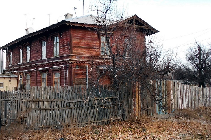 В Волгограде жильцов 162-летней двухэтажки освободили от платы за капремонт