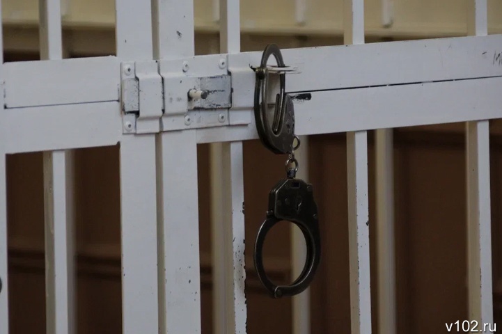 В Волгограде осудили забившего насмерть таксиста 22-летнего юношу