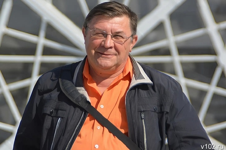 «Мог стать жертвой борьбы с "Торпедо"»: журналист Сергей Хохлов о задержании арбитра Богдана Головко