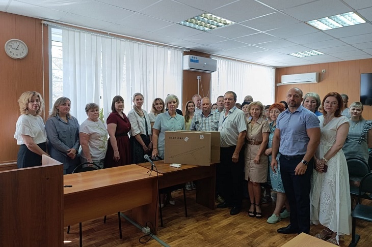 Волгоградские судьи передали в зону СВО системы спутниковой связи Starlink