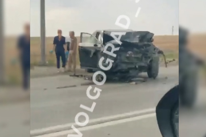 В Волгограде двое пострадавших госпитализированы после жуткого ДТП на 3-й Продольной
