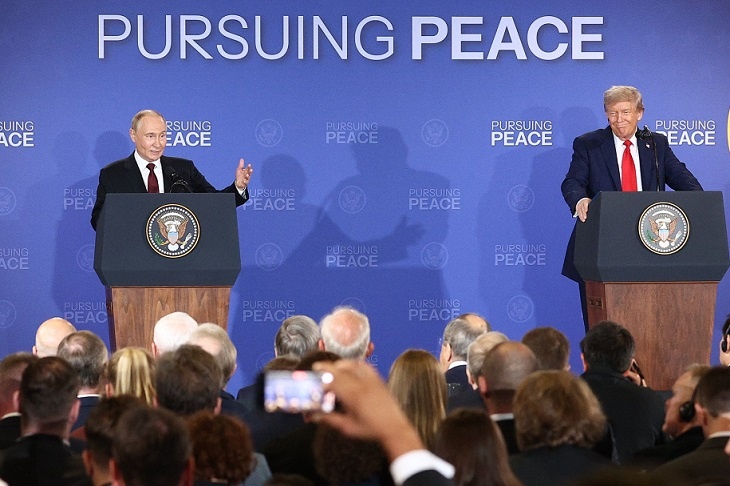 «Пока сделки нет»: итог переговоров президентов России и США на Аляске
